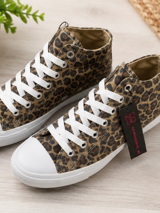 No Boundaries Shoes - NWT No Boundaries Leopard Print High Top Sneakers | Women’s Size 8